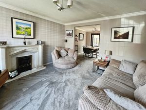 Lounge- click for photo gallery